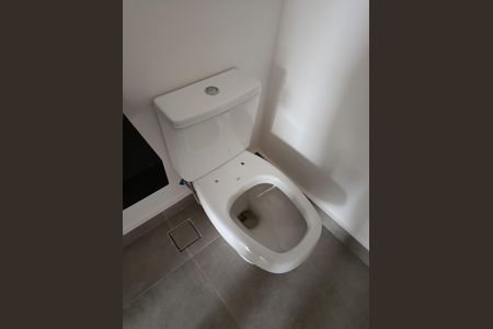 Casa à venda com 256m², 3 quartos e 3 vagasBanheiro 2