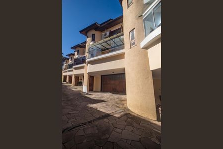 Casa à venda com 267m², 3 quartos e 2 vagasFachada