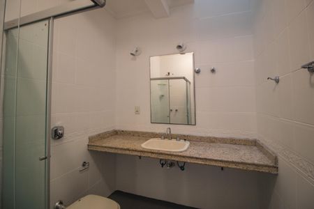 Casa à venda com 267m², 3 quartos e 2 vagasBanheiro 3