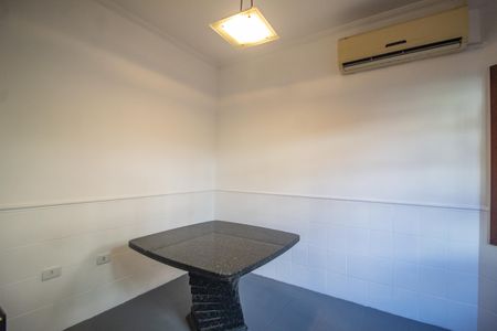 Casa à venda com 267m², 3 quartos e 2 vagasCozinha