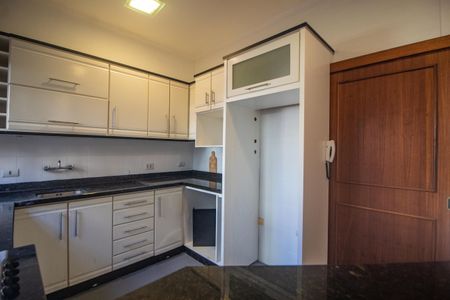 Casa à venda com 267m², 3 quartos e 2 vagasCozinha