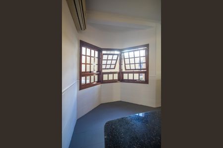 Casa à venda com 267m², 3 quartos e 2 vagasCozinha