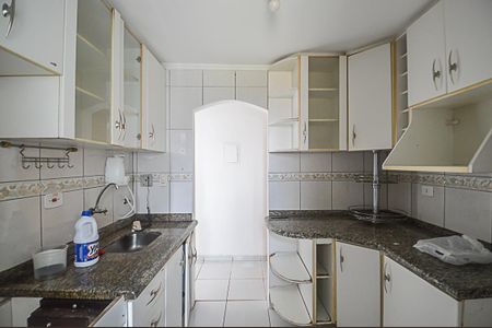 Apartamento à venda com 62m², 2 quartos e 2 vagasCozinha