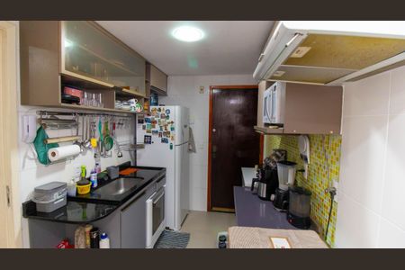 Apartamento à venda com 85m², 2 quartos e 1 vaga Apartamento à venda com 85m², 2 quartos e 1 vagaCozinha