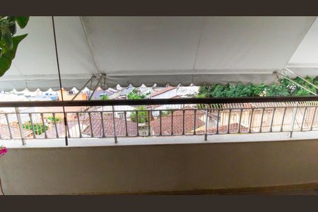 Apartamento à venda com 85m², 2 quartos e 1 vaga Apartamento à venda com 85m², 2 quartos e 1 vagaSacada do Quarto 1