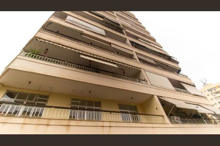 Apartamento à venda com 85m², 2 quartos e 1 vaga Apartamento à venda com 85m², 2 quartos e 1 vagaFachada