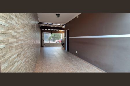 Casa à venda com 230m², 3 quartos e 4 vagas Casa à venda com 230m², 3 quartos e 4 vagasÁrea comum