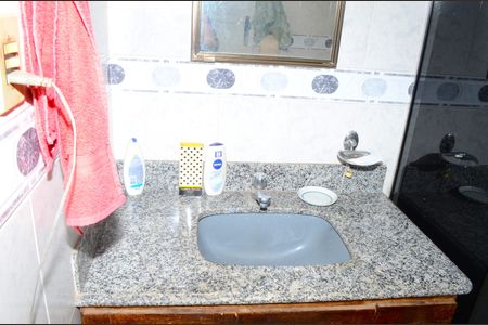 Casa à venda com 300m², 3 quartos e sem vagaBanheiro