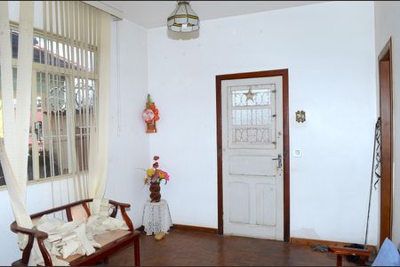 Casa à venda com 300m², 3 quartos e sem vagaSala