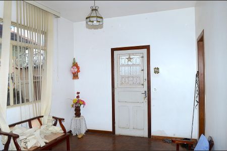 Casa à venda com 300m², 3 quartos e sem vagaSala