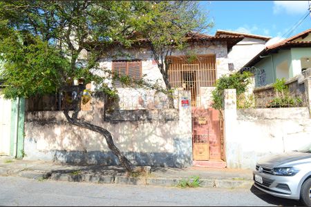 Casa à venda com 300m², 3 quartos e sem vagaFachada