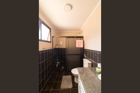 Casa para alugar com 390m², 5 quartos e 5 vagas Casa para alugar com 390m², 5 quartos e 5 vagasBanheiro Suíte 2