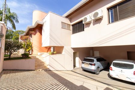 Casa para alugar com 390m², 5 quartos e 5 vagas Casa para alugar com 390m², 5 quartos e 5 vagasÁrea comum