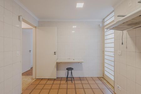 Casa à venda com 240m², 3 quartos e 2 vagasCozinha