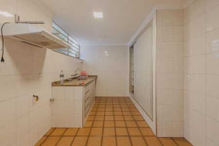 Casa à venda com 240m², 3 quartos e 2 vagasCozinha