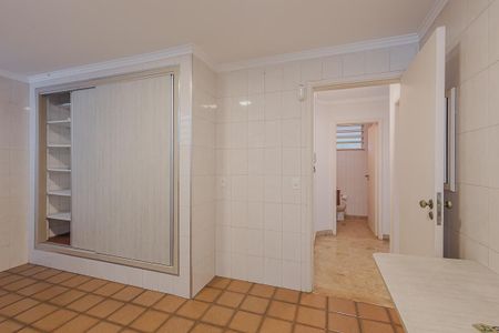 Casa à venda com 240m², 3 quartos e 2 vagasCozinha