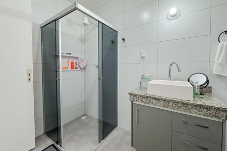 Apartamento à venda com 90m², 2 quartos e sem vaga Apartamento à venda com 90m², 2 quartos e sem vagaBanheiro Social
