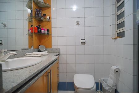 Apartamento à venda com 101m², 2 quartos e 1 vagaBanheiro 