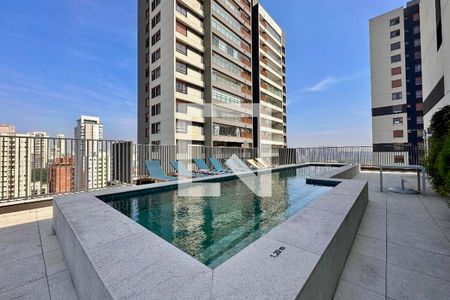 Studio à venda com 30m², 1 quarto e sem vaga Studio à venda com 30m², 1 quarto e sem vagaPiscina
