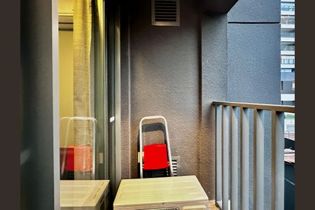 Studio à venda com 30m², 1 quarto e sem vaga Studio à venda com 30m², 1 quarto e sem vagaSacada