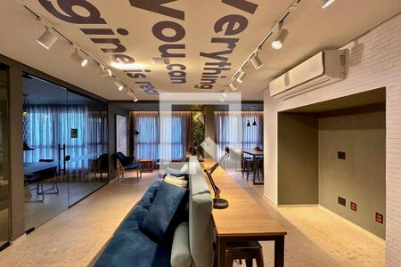 Studio à venda com 30m², 1 quarto e sem vaga Studio à venda com 30m², 1 quarto e sem vagaCoworking