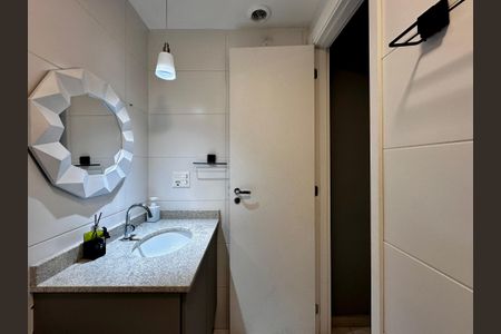 Studio à venda com 30m², 1 quarto e sem vaga Studio à venda com 30m², 1 quarto e sem vagaBanheiro