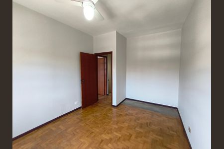 Casa à venda com 210m², 4 quartos e 2 vagas Casa à venda com 210m², 4 quartos e 2 vagasQuarto 3