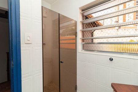 Casa à venda com 150m², 3 quartos e sem vaga Casa à venda com 150m², 3 quartos e sem vagaBanheiro