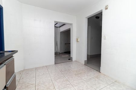 Casa à venda com 150m², 3 quartos e sem vaga Casa à venda com 150m², 3 quartos e sem vagaCozinha
