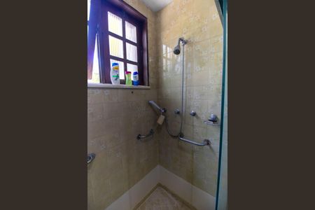 Casa de condomínio à venda com 1100m², 4 quartos e 4 vagas Casa de condomínio à venda com 1100m², 4 quartos e 4 vagasBanheiro da Suíte 3