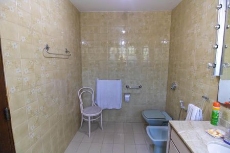 Casa de condomínio à venda com 1100m², 4 quartos e 4 vagas Casa de condomínio à venda com 1100m², 4 quartos e 4 vagasBanheiro da Suíte 3