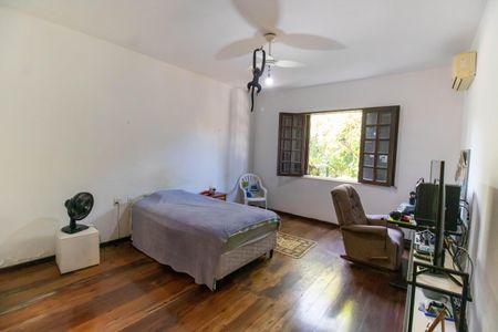 Casa de condomínio à venda com 1100m², 4 quartos e 4 vagas Casa de condomínio à venda com 1100m², 4 quartos e 4 vagasSuíte 4