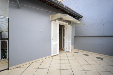 Casa à venda com 156m², 3 quartos e 2 vagas Casa à venda com 156m², 3 quartos e 2 vagasVaranda Quarto 1