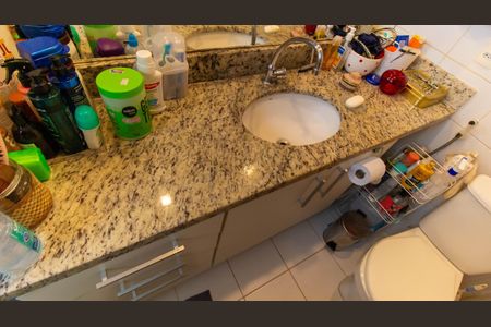 Apartamento à venda com 80m², 3 quartos e 1 vagaSuíte Banheiro