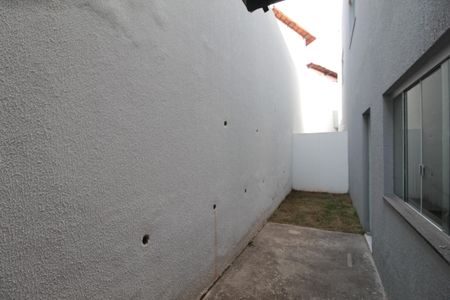 Casa à venda com 120m², 3 quartos e 2 vagasÁrea de Serviço