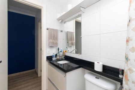 Apartamento à venda com 46m², 2 quartos e 1 vaga Apartamento à venda com 46m², 2 quartos e 1 vagaBanheiro