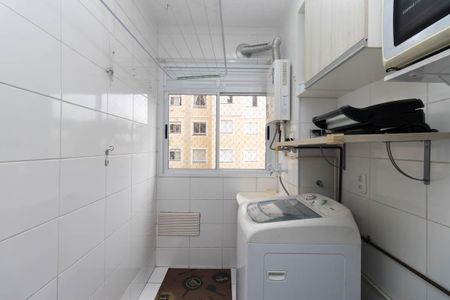 Apartamento à venda com 46m², 2 quartos e 1 vaga Apartamento à venda com 46m², 2 quartos e 1 vagaCozinha e Área de Serviço