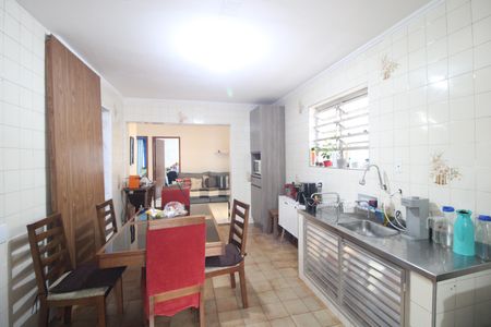 Casa à venda com 200m², 3 quartos e 3 vagasCozinha