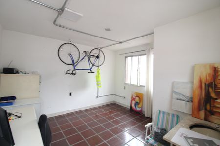 Casa à venda com 200m², 3 quartos e 3 vagasQuarto de Serviço