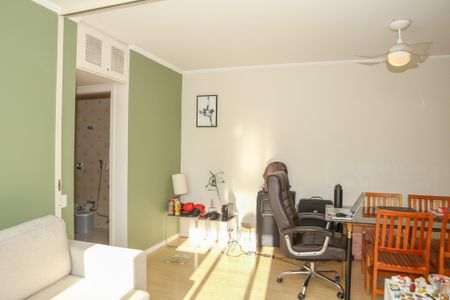Apartamento à venda com 56m², 1 quarto e 1 vaga Apartamento à venda com 56m², 1 quarto e 1 vagaSala