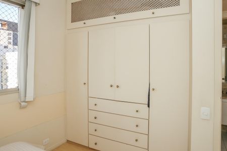 Apartamento à venda com 56m², 1 quarto e 1 vaga Apartamento à venda com 56m², 1 quarto e 1 vagaQuarto