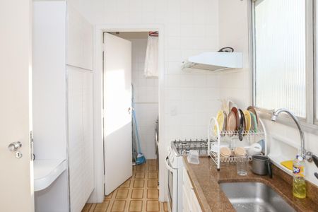 Apartamento à venda com 56m², 1 quarto e 1 vaga Apartamento à venda com 56m², 1 quarto e 1 vagaCozinha