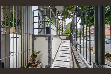 Apartamento à venda com 50m², 1 quarto e sem vaga Apartamento à venda com 50m², 1 quarto e sem vagaFachada e portaria