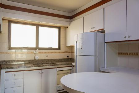 Apartamento à venda com 160m², 5 quartos e 2 vagas Apartamento à venda com 160m², 5 quartos e 2 vagasCozinha