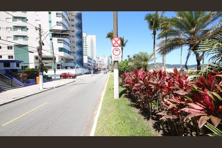 Vista da Rua de apartamento para alugar com 1 quarto, 35m² em Guilhermina, Praia Grande