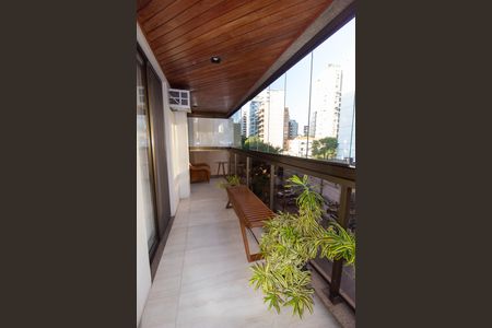 Apartamento à venda com 145m², 3 quartos e 2 vagasSacada