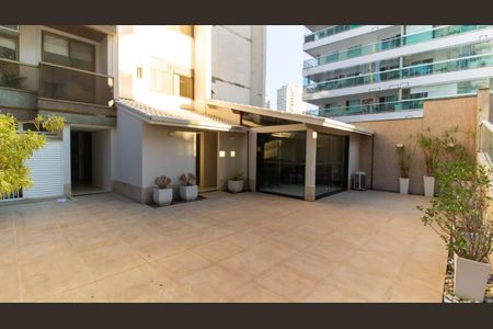 Apartamento à venda com 145m², 3 quartos e 2 vagasÁrea comum