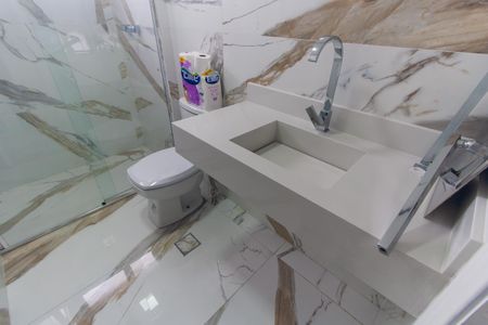 Apartamento à venda com 137m², 3 quartos e 2 vagasBanheiro Social