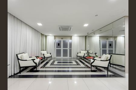 Apartamento à venda com 127m², 3 quartos e 2 vagas Apartamento à venda com 127m², 3 quartos e 2 vagasÁrea comum - Salão de festas