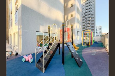 Apartamento à venda com 127m², 3 quartos e 2 vagas Apartamento à venda com 127m², 3 quartos e 2 vagasÁrea comum - Playground